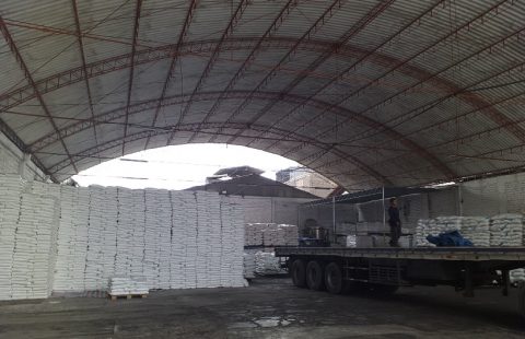 LOCAL  CON NAVE INDUSTRIAL A.T.1.450M2  TECHO PARABOLICO 1,000M2  CERCADO DE LIMA