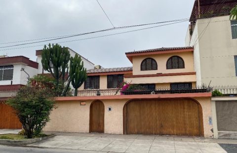 SAN ISIDRO CORPAC CASA 3PLANTAS 7 DORMITORIOS 5BAÑOS CERCA AV.GUARDIA CIVIL