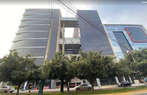 SURCO AV.MANUEL ALGUIN: CENTRO EMPRESARIAL LINK TOWER  (frente al Jockey Club) ALQUILO OFICINA  155M2 PISO 7, 6 COCHERAS 1DEPÓSITO,  ELEGANTE CORPORATIVO